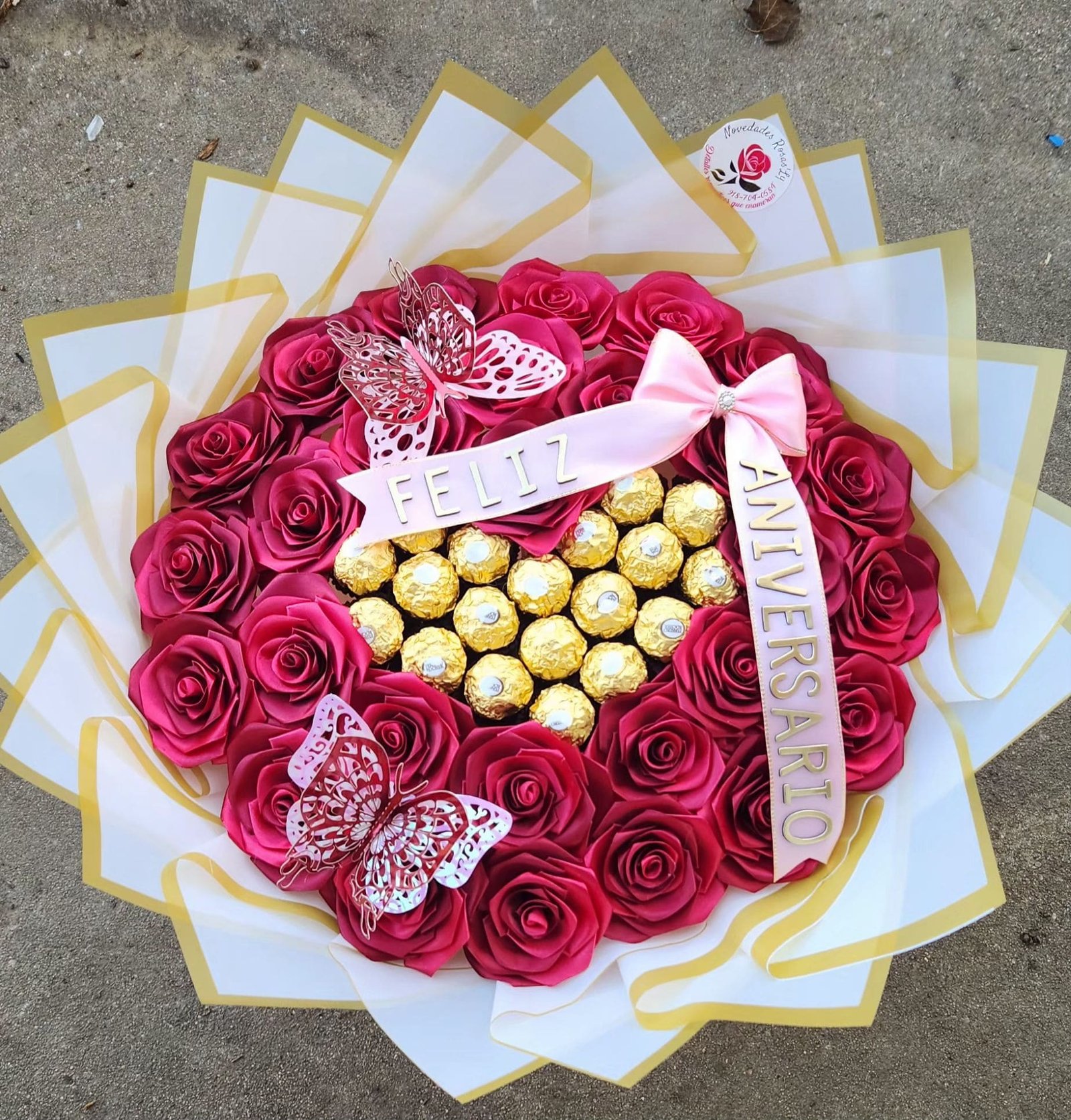 Ramo de Rosas Fucsia con Chocolates Ferrero