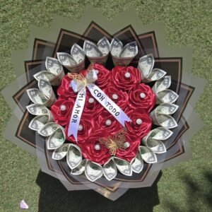 Ramo de Rosas Rojas y Billetes