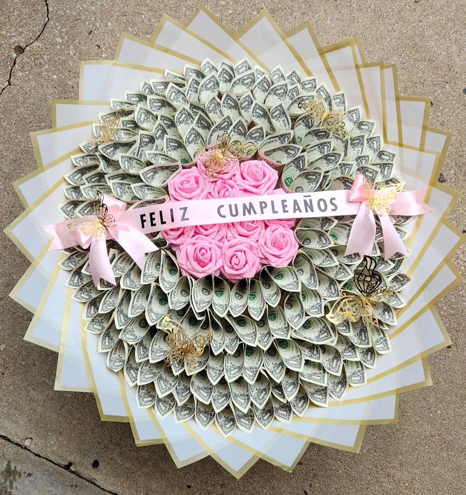 Ramo de Billetes y Rosas Rosas Feliz Cumpleaños