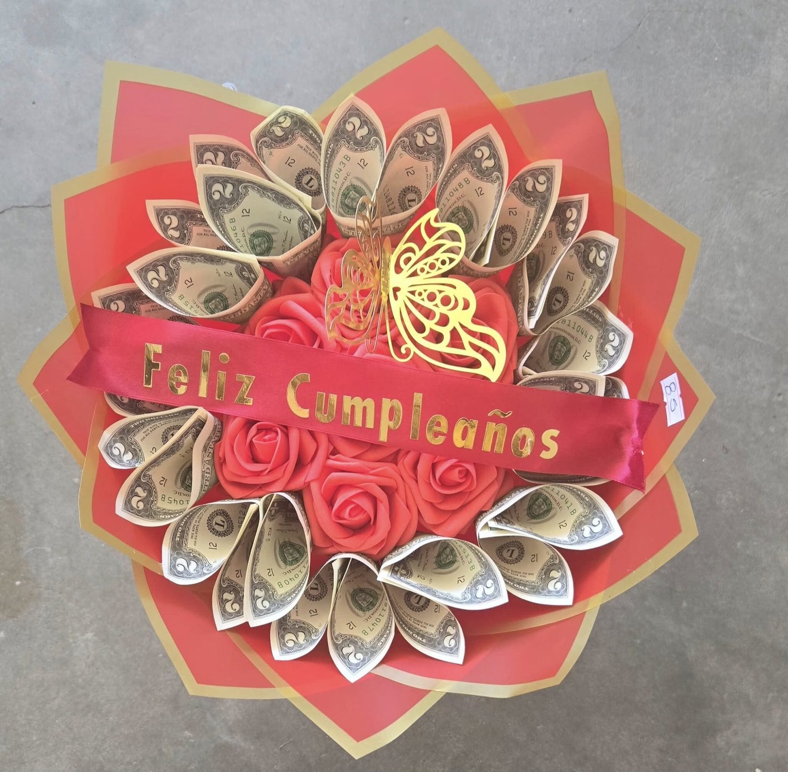 Ramos de Billetes con  Rosas